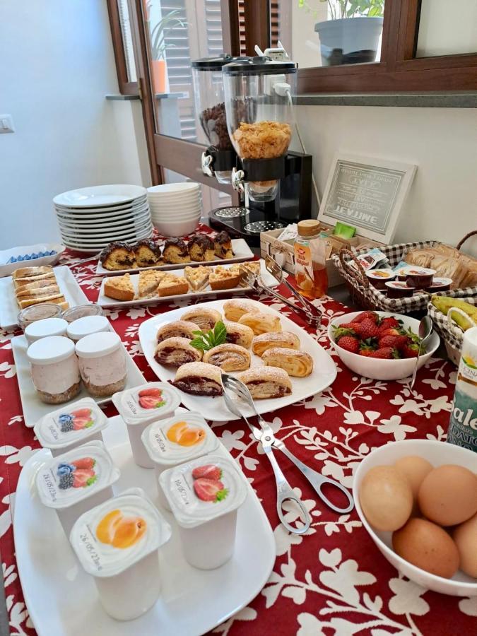 La Vie Fuille Bed And Breakfast Riposto Luaran gambar